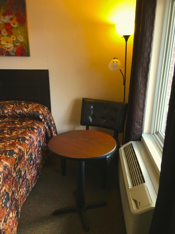 Oak Mar Motel image 13